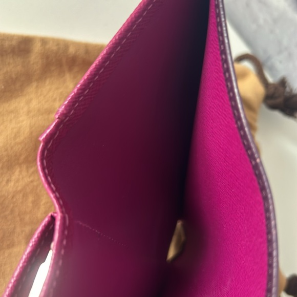 Louis Vuitton Epi Kisslock Wallet - Picture 6 of 9